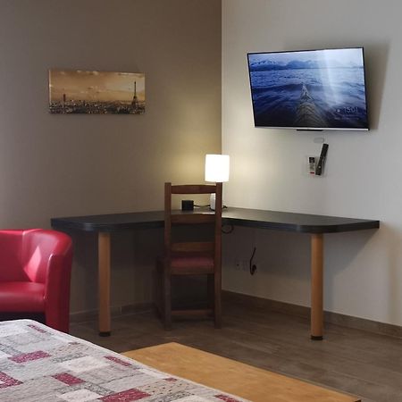 Chambres D'Hotes Gidy Екстериор снимка